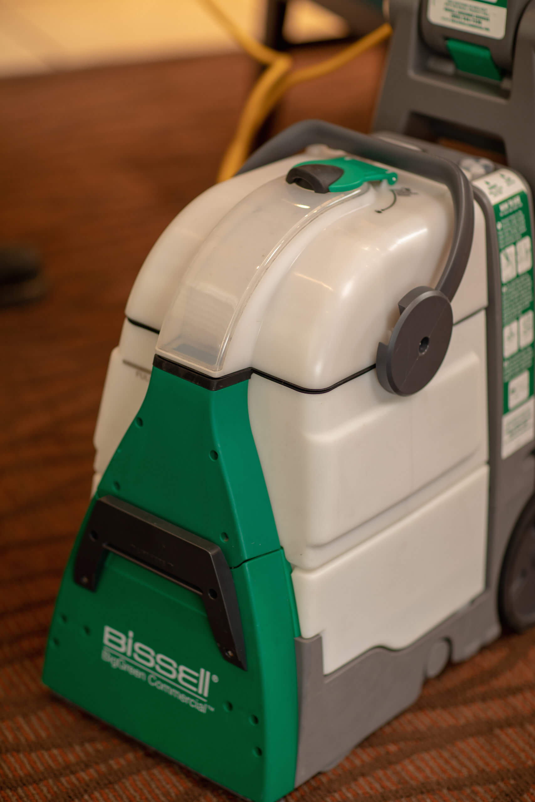 BISSELL Commercial spot Extractor Carpet Cleaner in the Carpet Cleaners  department at